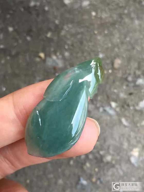 黄加绿莲子，绿在自然光下的魅力_挂件翡翠