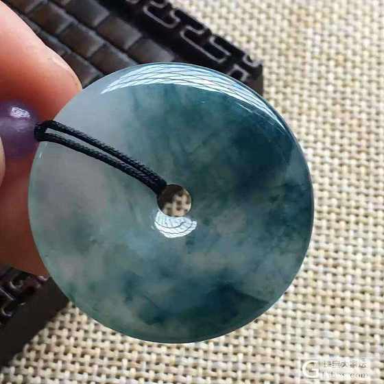 翡翠挂件_翡翠