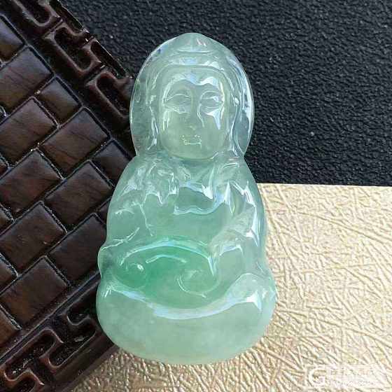 翡翠挂件_翡翠