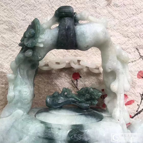 松竹梅阳绿飘花翡翠茶壶套装摆件，尚未抛光 毛货新图，工艺精湛，想收藏的来_摆件翡翠