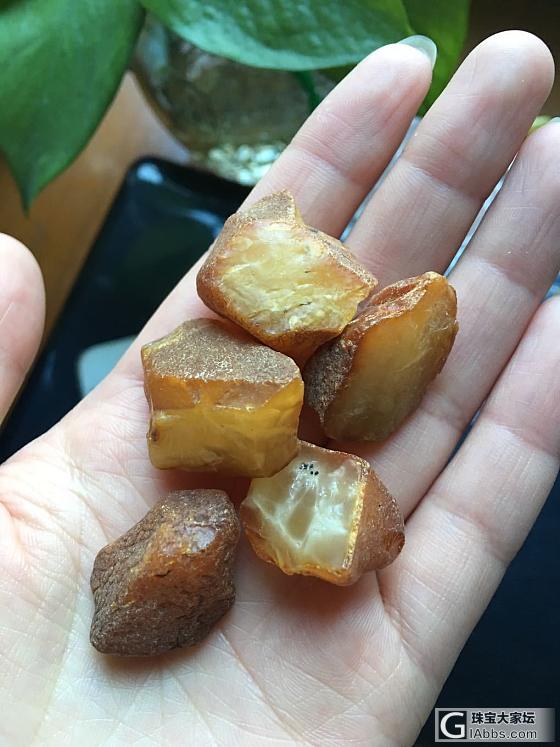 准备再磨几颗珠子_琥珀蜜蜡