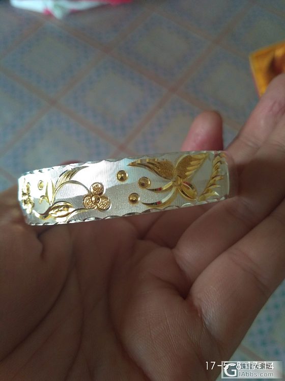 宝宝银镯到了_手镯银