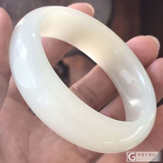 正经八百的籽，_手镯和田玉