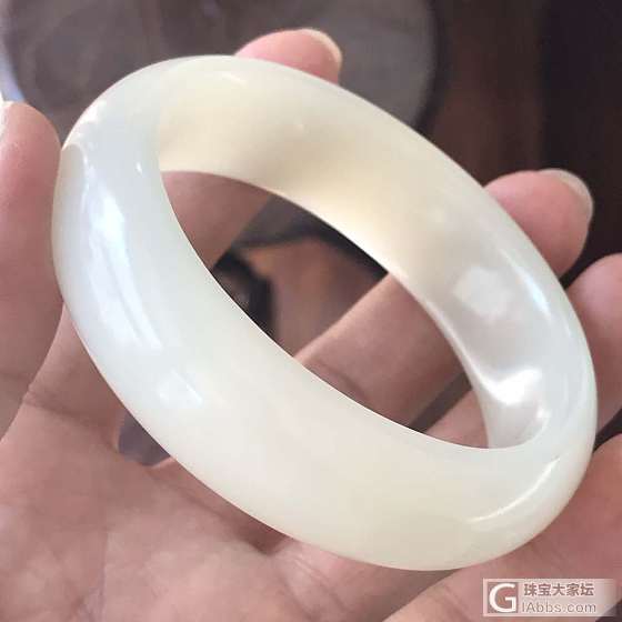 正经八百的籽，_手镯和田玉