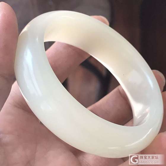 正经八百的籽，_手镯和田玉