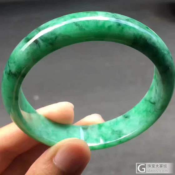 这个绿绿的手镯怎么样_手镯翡翠