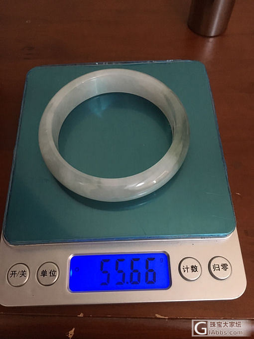翡翠手镯称重与证书不一致，有问题吗？_手镯翡翠