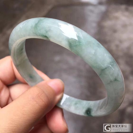 新手求看镯子，第一次来论坛有点紧张_手镯翡翠