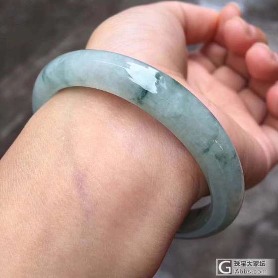 新手求看镯子，第一次来论坛有点紧张_手镯翡翠