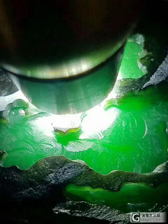 RK191格应角冰阳绿，种老色辣戒面级别，品质相当高，有机会赌手镯，实力货，性价..._翡翠原石