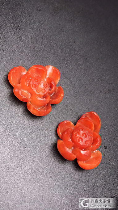 红翡花朵来袭，喜欢的话私我哈，都是便宜处理_花件翡翠