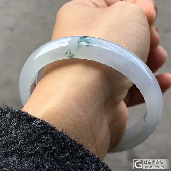 一抹飘花_手镯翡翠