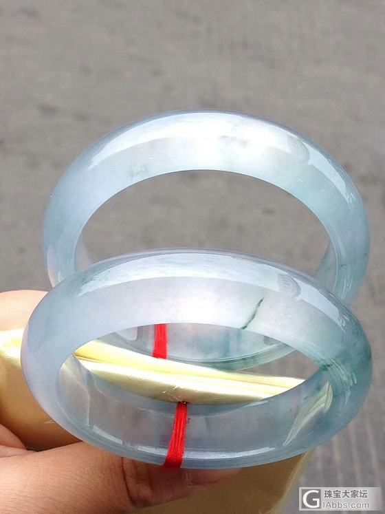 翡翠手镯，你戴了没？_手镯翡翠