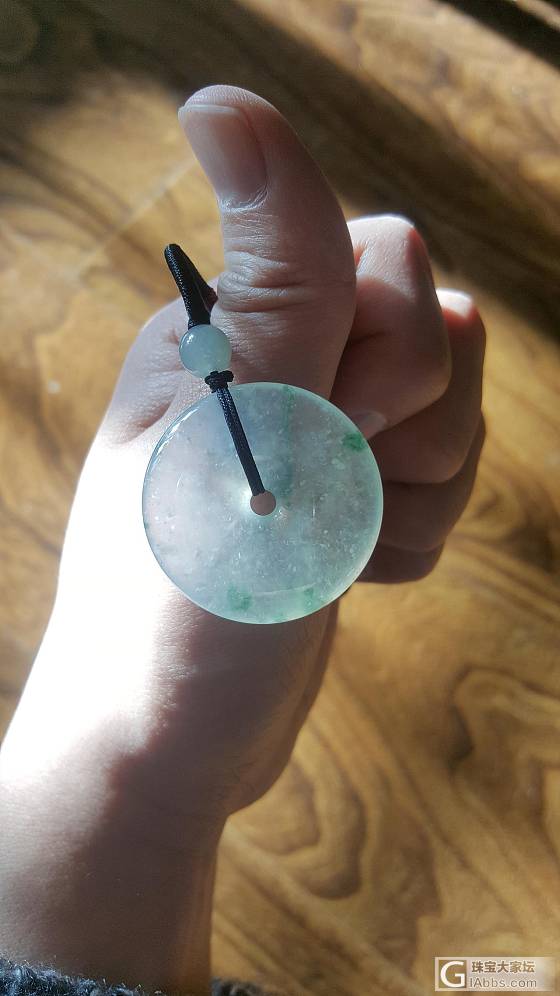 请问这个平安扣看到多少钱？谢谢_平安扣翡翠