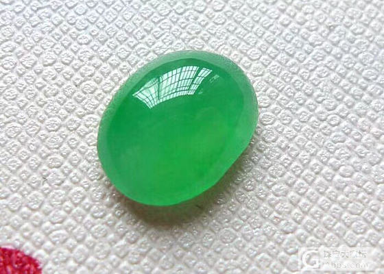 凤玉翡翠种满绿蛋面_蛋面翡翠