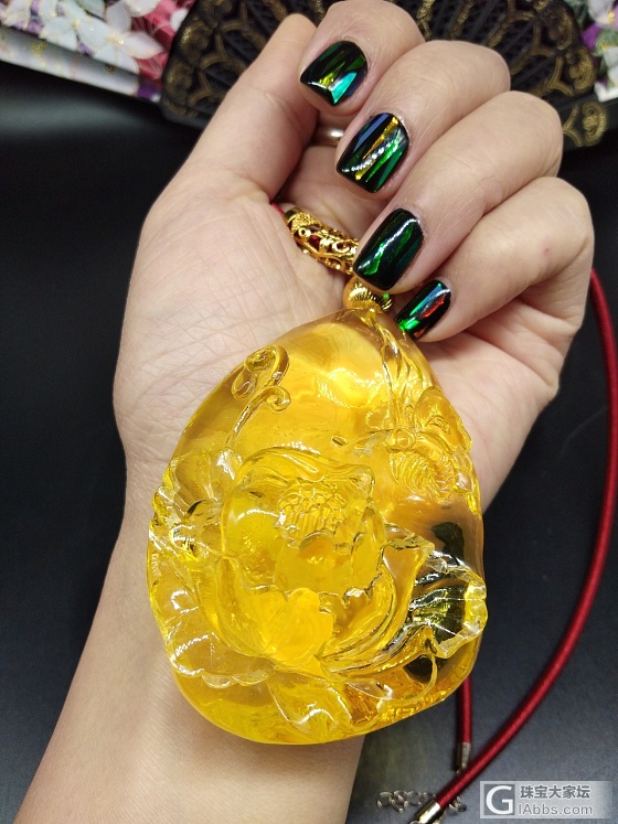 冰清玉洁，灵珑剔透！话说现在的琥珀.蜜蜡行情，真不能和前三，四年比了吗！！！？_琥珀蜜蜡