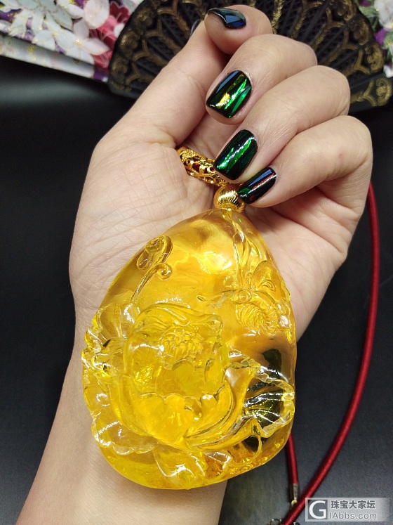 冰清玉洁，灵珑剔透！话说现在的琥珀.蜜蜡行情，真不能和前三，四年比了吗！！！？_琥珀蜜蜡