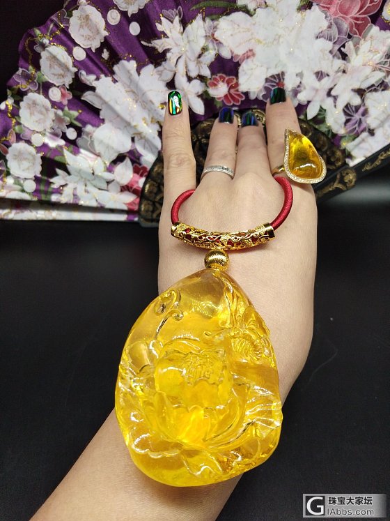 冰清玉洁，灵珑剔透！话说现在的琥珀.蜜蜡行情，真不能和前三，四年比了吗！！！？_琥珀蜜蜡