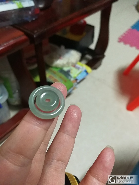 一个挺漂亮的母子扣，不知道能做什么用，呵呵😊！_翡翠