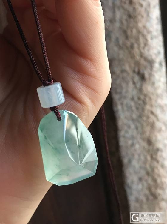 翡翠高冰飘花不规则原石吊坠_挂件翡翠