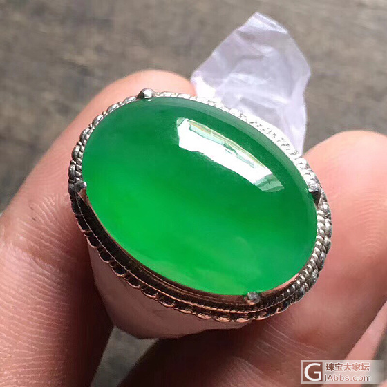 从曼德勒店子看到的蛋蛋_蛋面翡翠