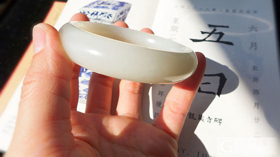 【三千世界】新疆和田籽料牡丹花手镯 内径54.5mm_手镯和田玉