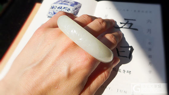 【三千世界】新疆和田籽料牡丹花手镯 内径54.5mm_手镯和田玉