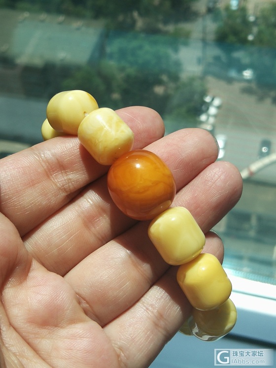 今日戴的还是蜜蜡_吊坠珠串蜜蜡