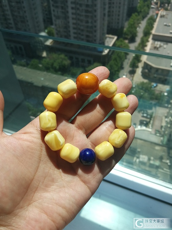 今日戴的还是蜜蜡_吊坠珠串蜜蜡