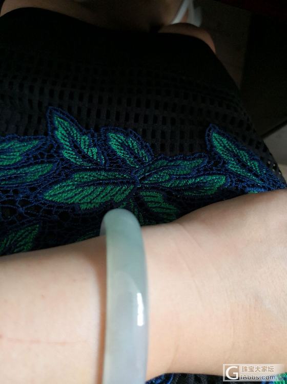 新入的手镯。价格6000_手镯翡翠