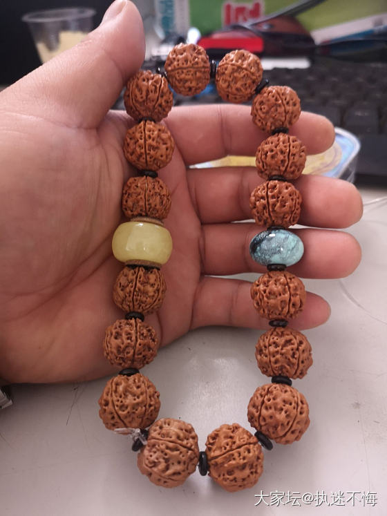 天天就爱瞎折腾_珠串核桃菩提子琥珀蜜蜡