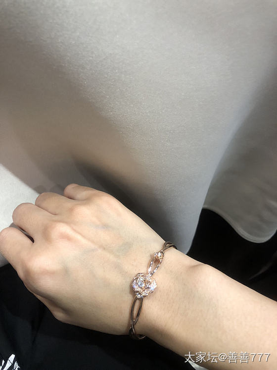 闪闪惹人爱_戒指钻石
