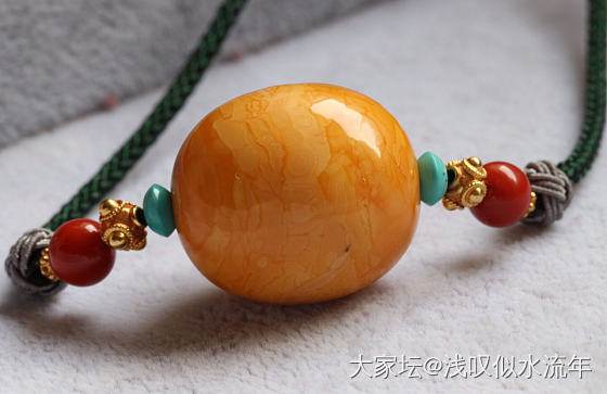老蜜蜡锁骨项链，百搭啊_琥珀蜜蜡