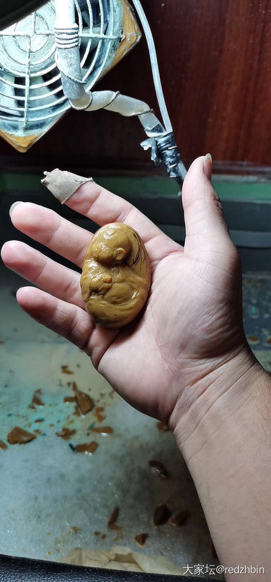 几十元的石头配几千的大师工是什么样的感觉。_玉工