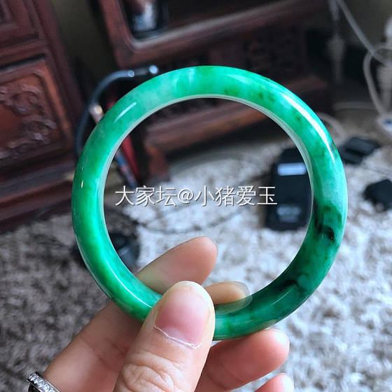 阳绿手镯_手镯翡翠