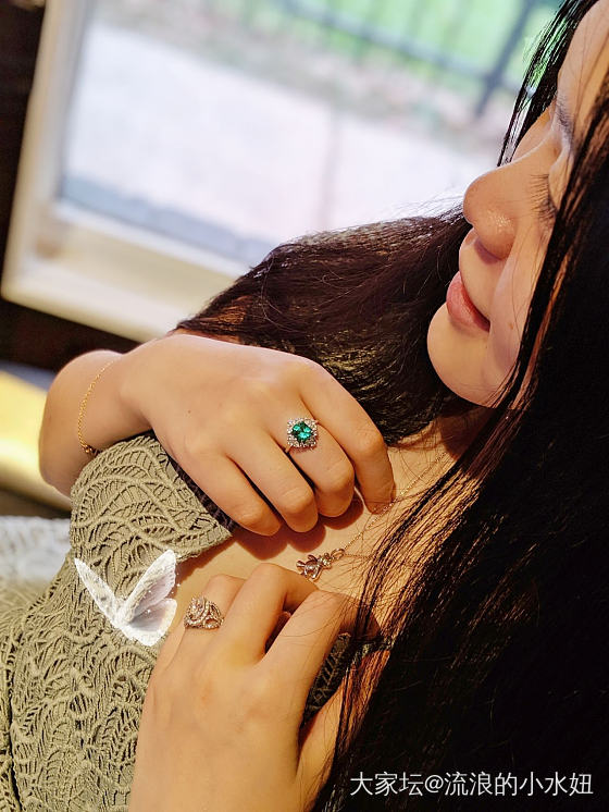 出门买菜被人轮番夸戒指_戒指碧玺
