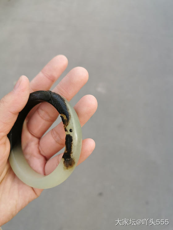 新入一只俄料黑皮，一眼看中，爱极_手镯和田玉