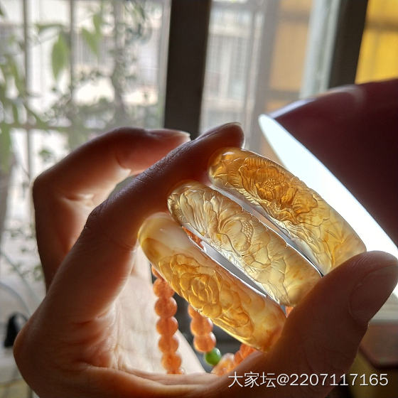 一只手镯的前世今生（三）_雕刻玉髓玛瑙