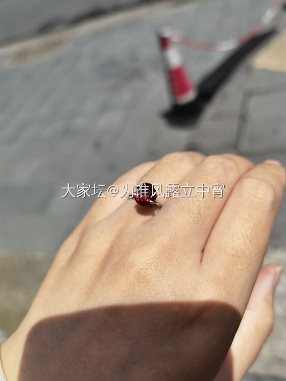 为了这颗四卡红宝，放弃粉钻啦_名贵宝石