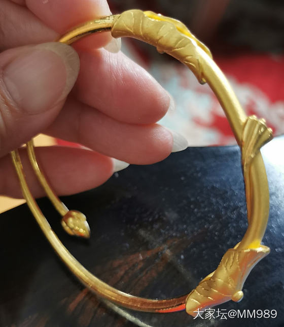 新入手的镯子，大爱_手镯金