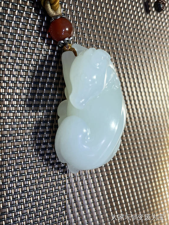 商家的灯光_和田玉
