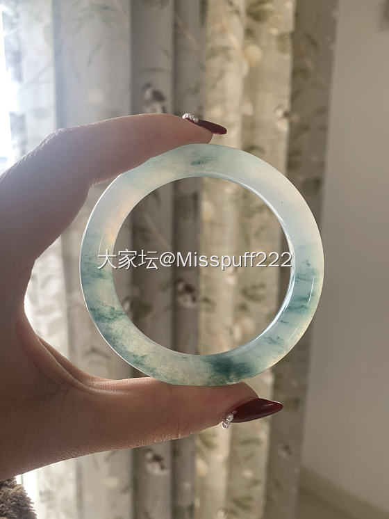 新收的小宝贝，冰飘蓝花，有种醉卧江南 烟雨乌龙的感觉~~_手镯翡翠
