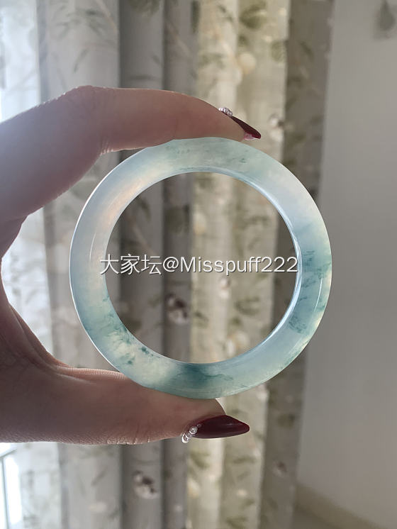 新收的小宝贝，冰飘蓝花，有种醉卧江南 烟雨乌龙的感觉~~_手镯翡翠