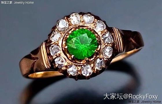 俄罗斯翠榴石 Russian demantoid garnet_彩色宝石