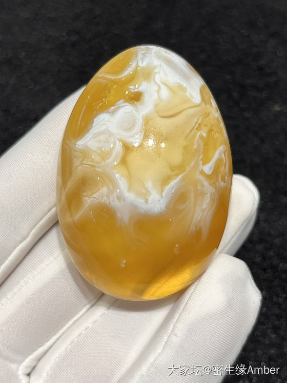 红白相间，别样的美_琥珀蜜蜡