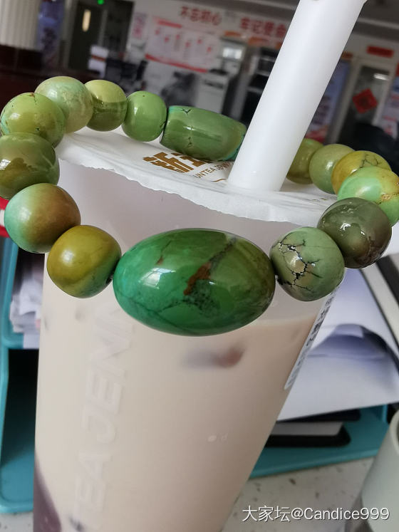 绿松使人热爱生活_珠串松石玉石