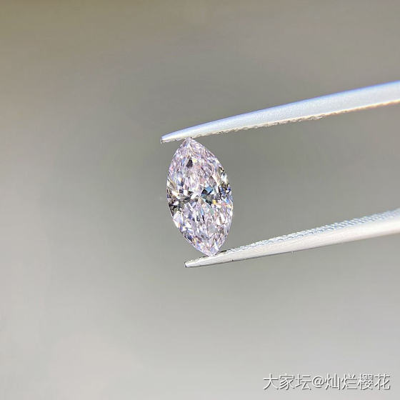 Light Pink SI2 1.00ct GIA 
马眼形粉钻💕 造型少有 款..._异形钻彩钻