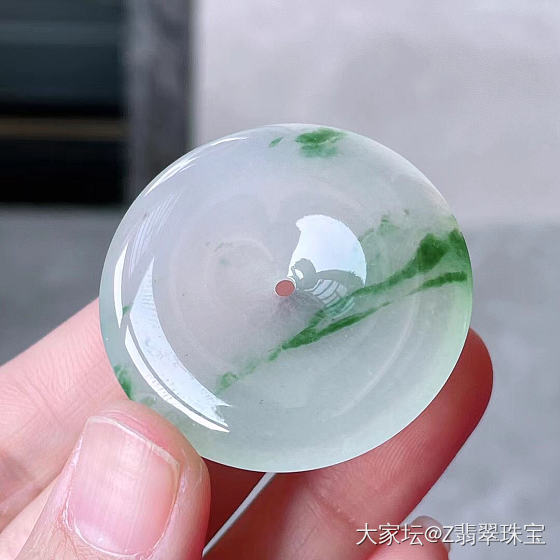 冰飘绿大平安扣_翡翠