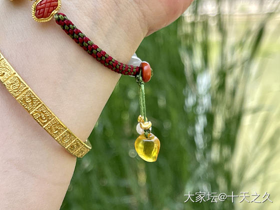 来晒晒周六的左右手_金