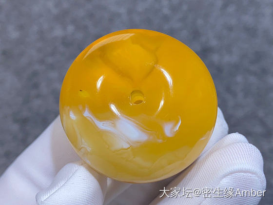各种妖花纹路得扣子 有喜欢的吗？_琥珀蜜蜡
